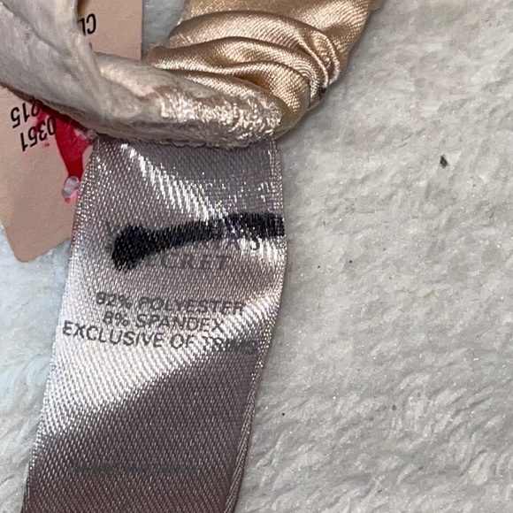 NWOT Beige Brocade Victoria Secret Garter Belt - Picture 7 of 11